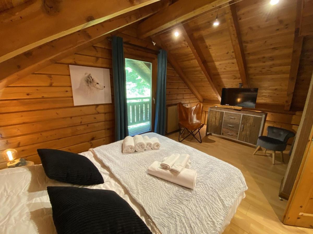 Le Renard Chalet En Bois Ла-Бресс Екстер'єр фото